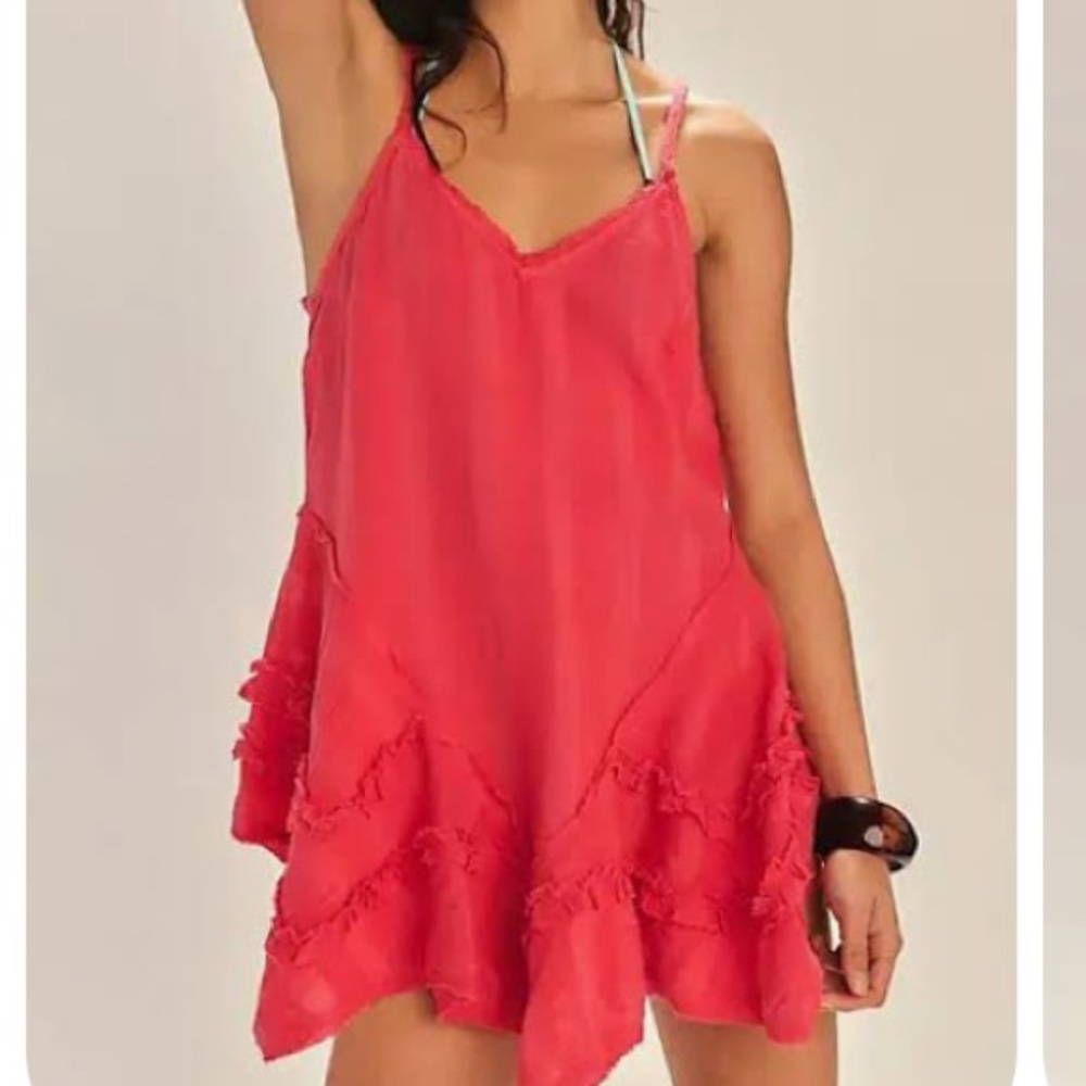 Free People Tyla V-Neck Ruffled Tunic in Tart Berry 🆕